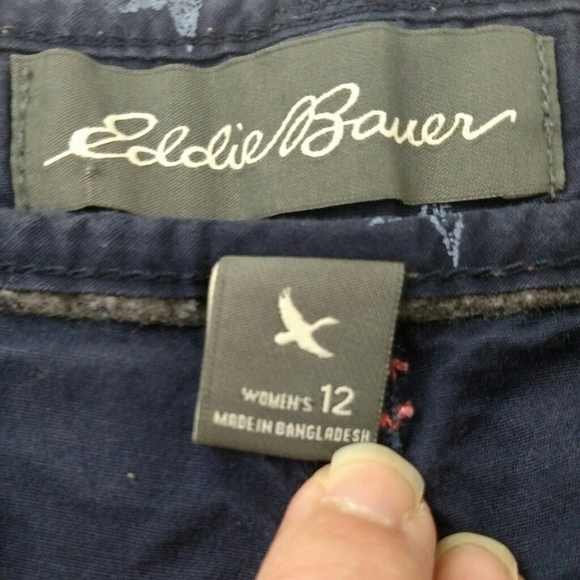Eddie Bauer Blue Star Print Shorts - Picture 4 of 6